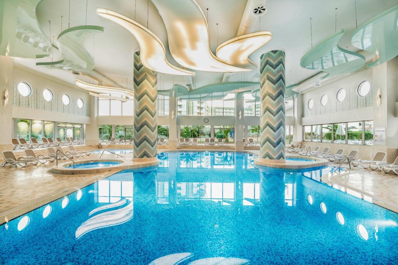 فندق أنطاليافي  تيتانيك بيتش لارا حمام السباحة الصورة